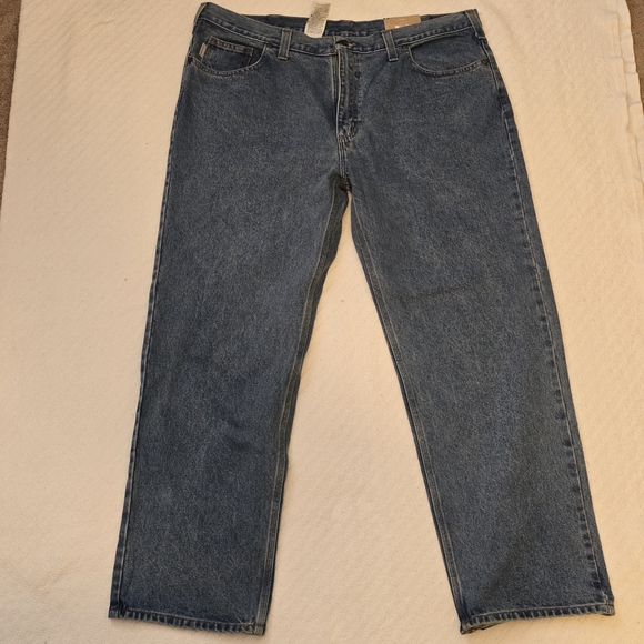 NWT Carhartt Men's Relaxed Fit Jeans Cotton 42x32 - Picture 2 of 10